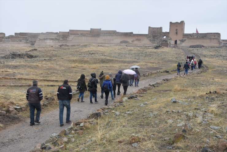 Doktorlar ve Diyabetli Hastaları Ani'de