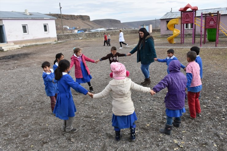 Kars’ta Kadın Öğretmen Olmak