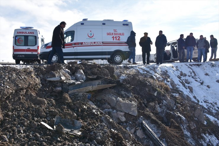 Kars'ta Trafik Kazası: 5 Yaralı