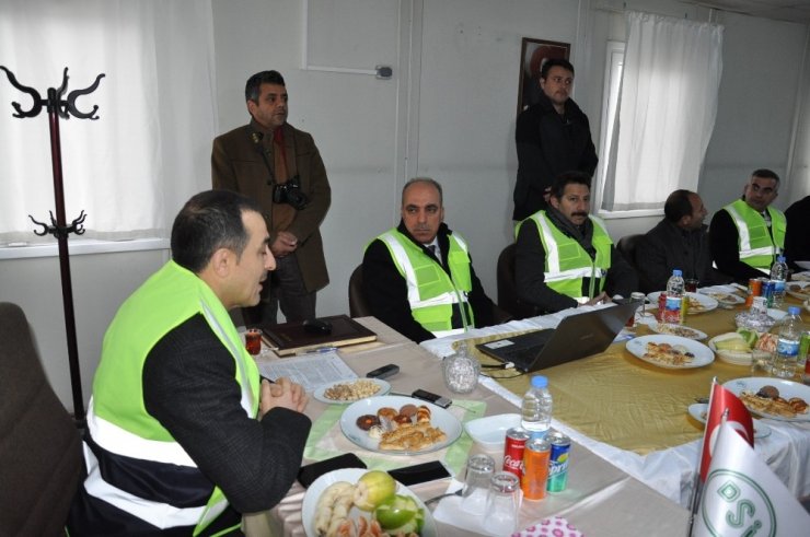 Vali Türker Öksüz, 'Kars Barajı’nı İnceledi