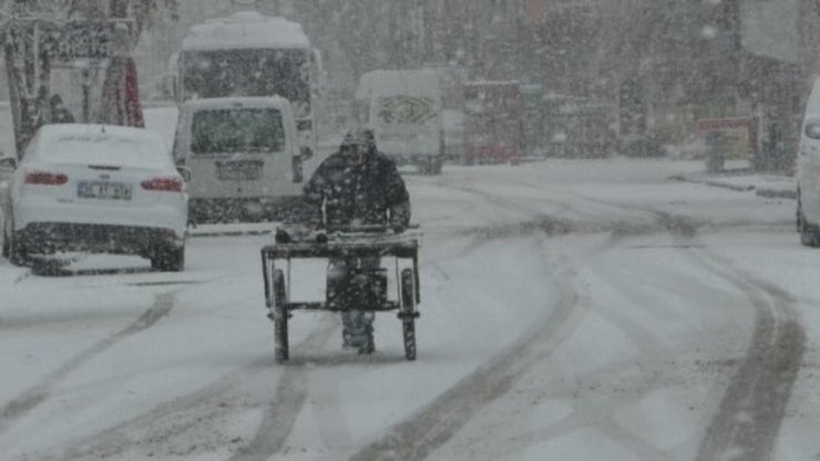 Kara Kış Yüzünü Gösterdi