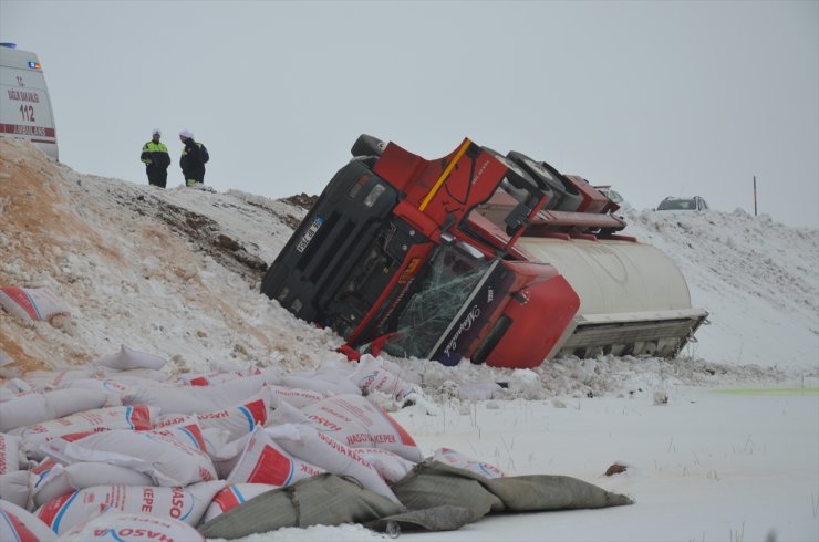 Sarıkamış'ta Trafik Kazası: 4 Yaralı