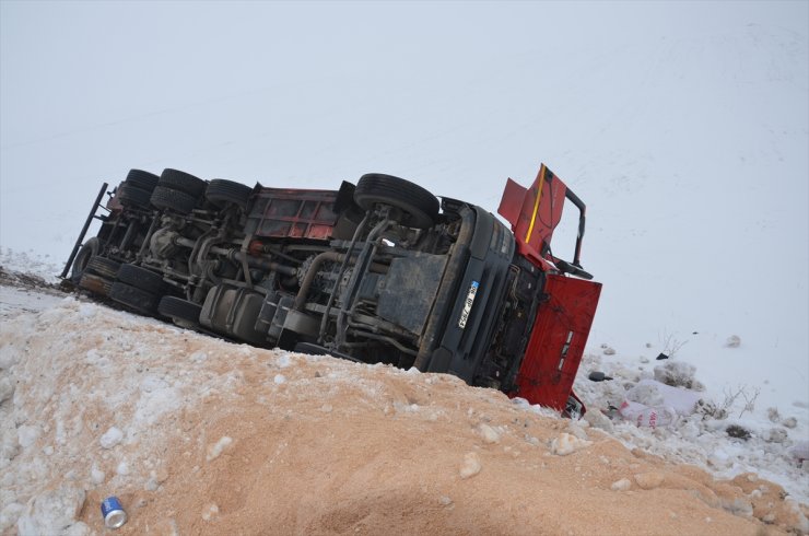 Sarıkamış'ta Trafik Kazası: 4 Yaralı