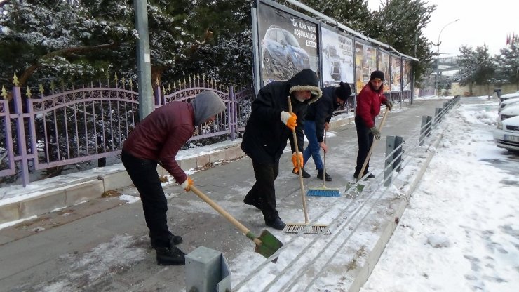 'Kars ve Bölge'de Donduran Soğuklar