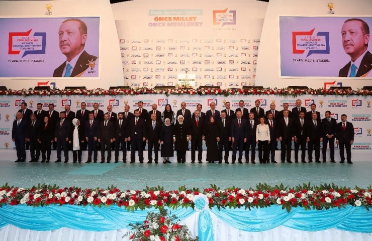 AK Parti, İstanbul Adaylarını Tanıttı