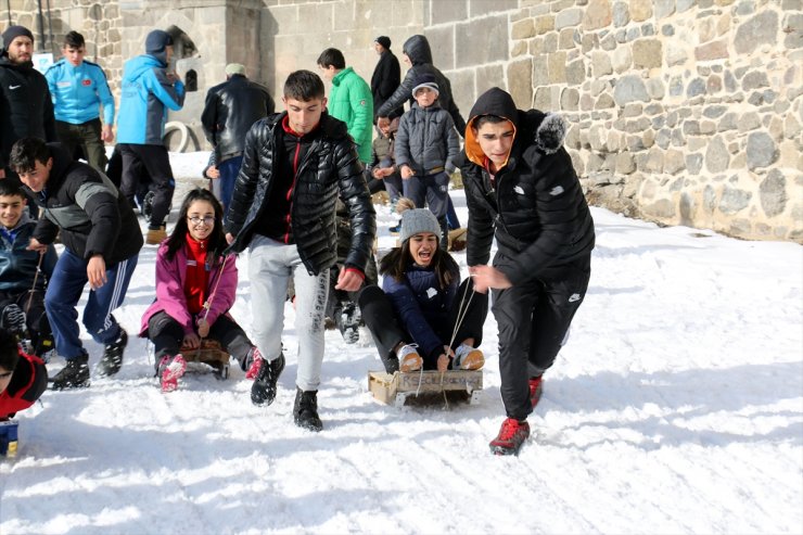 Erzurum'da 'Geleneksel Kızak Şenliği'