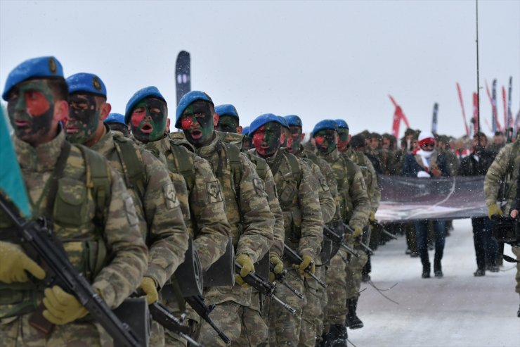 Sarıkamış Şehitlerini Anma Yürüyüşü Başladı