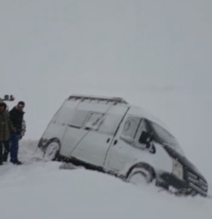 Kars’ta Öğretmenler Mahsur Kaldı
