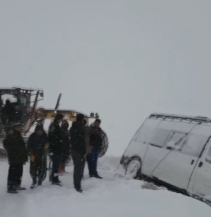 Kars’ta Öğretmenler Mahsur Kaldı