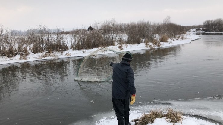 ‘Soğuk Hava’da Balık Avlama