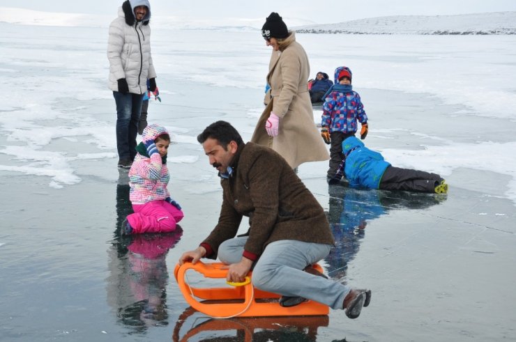 Diyarbakır'dan Gelen Çocukların Tatil Keyfi