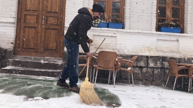 Kars'ta Kar Yağışı