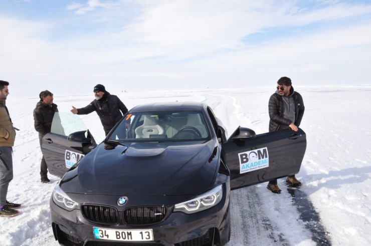 Çıldır'ın Üzerinde Adrenalin Dolu Sürüş