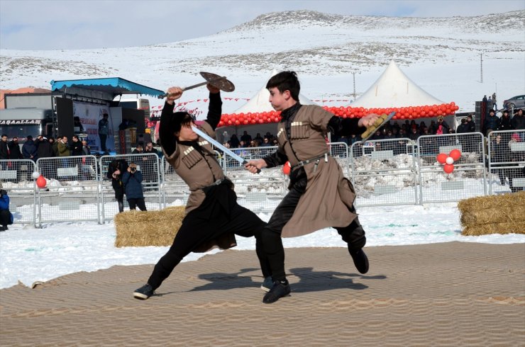 Çıldır Gölü'nde 'Kış Şöleni'