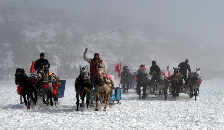 Çıldır Gölü'nde 'Kış Şöleni'