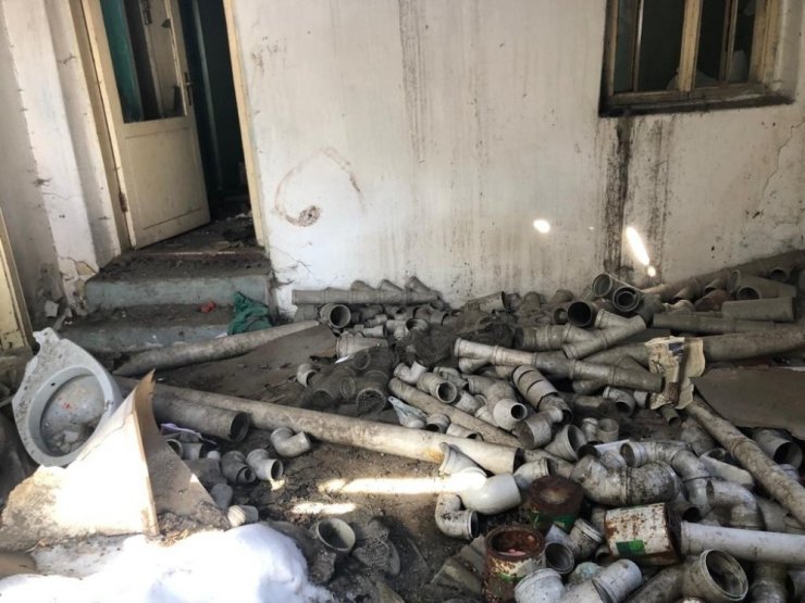 Kars’ta Metruk Binalar Yıkılacak
