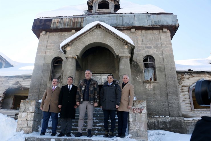 Bakan Ersoy Kars'ta İncelemelerde Bulundu