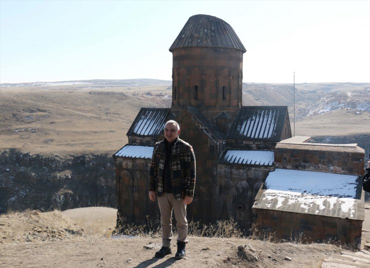 Bakan Ersoy Kars'ta İncelemelerde Bulundu