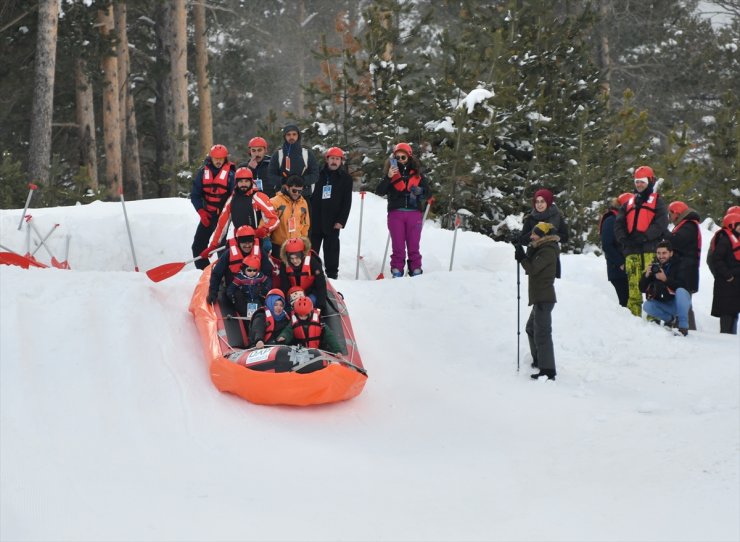 Büyükelçilerin ‘Karda Rafting’ Yarışı