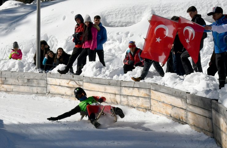 Kulüplerarası 'Kızak Şampiyonası' Sürüyor