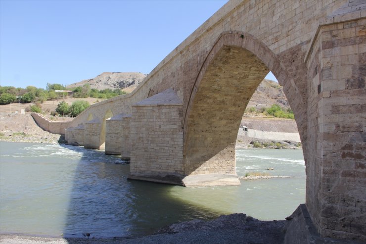 ‘Palu Köprüsü’ Yıllara Meydan Okuyor