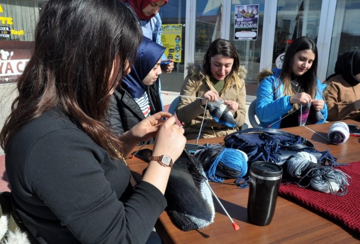 KAÜ'lü Öğrencilerin 'Örgülü Projesi'