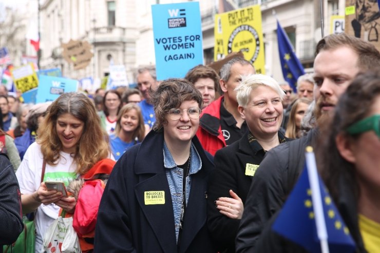 Yüzbinler ‘Brexit’e Hayır Dedi