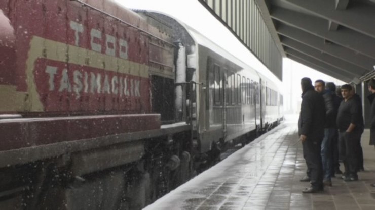 BTK'nın Yolcu Vagonları Kars’a Ulaştı