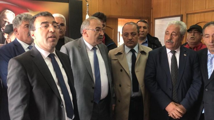 MHP'li Belediye Başkanları Mazbatalarını Aldı