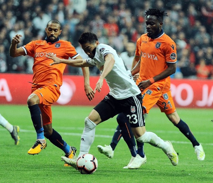 Beşiktaş, Başakşehir'i Affetmedi