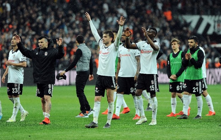 Beşiktaş, Başakşehir'i Affetmedi