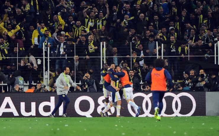 Fenerbahçe: 1 - Galatasaray: 1