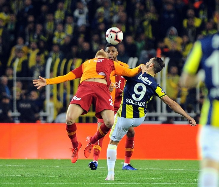 Fenerbahçe: 1 - Galatasaray: 1