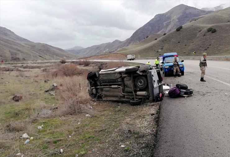 Sarıkamış'ta Trafik Kazaları: 1 Ölü, 2 Yaralı
