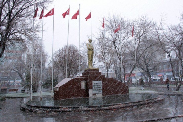 Nisan’da Ardahan’da Kar Sürprizi