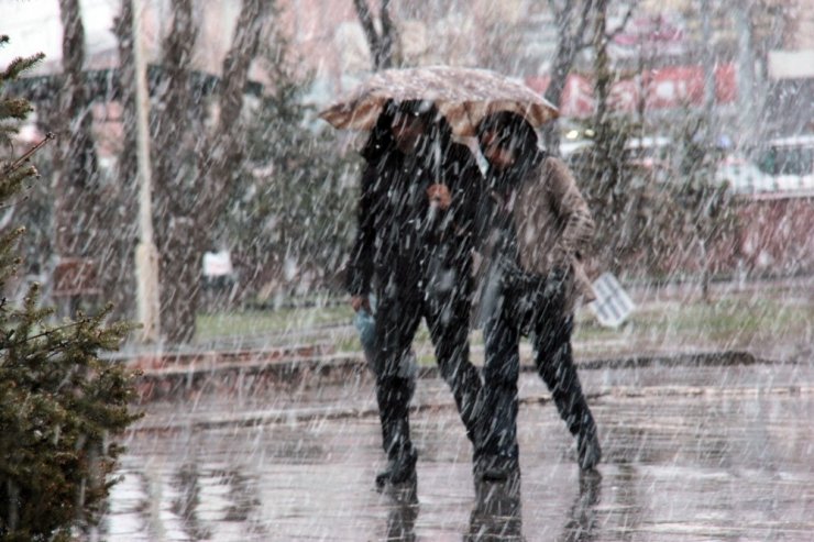 Nisan’da Ardahan’da Kar Sürprizi