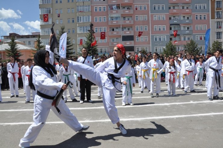 Kars’ta 19 Mayıs Kutlamaları