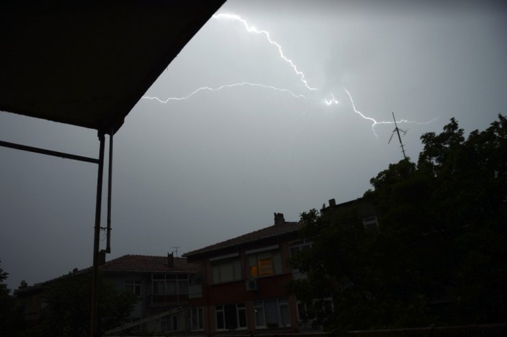 İstanbul’da Sağanak Yağış