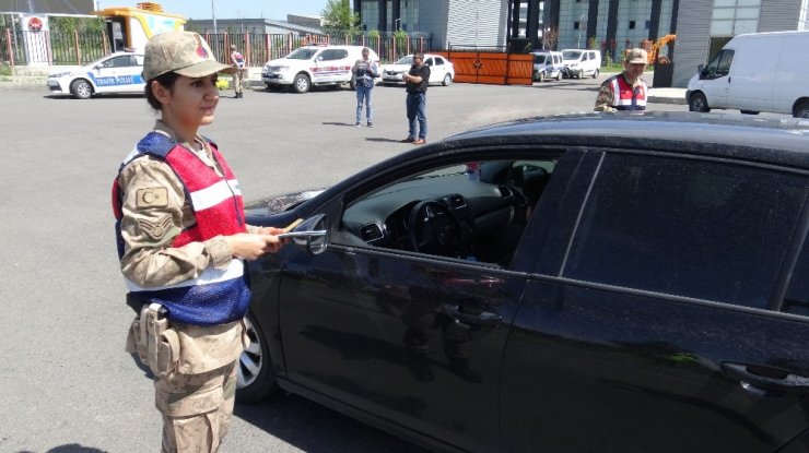 Polis ve Jandarma'dan Trafik Uygulaması