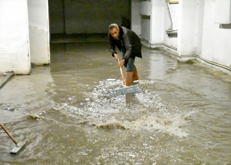 Sarıkamış’da Sağanak Yağış ve Dolu