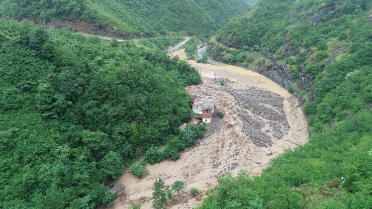 Trabzon’un Araklı'da HES Faciası