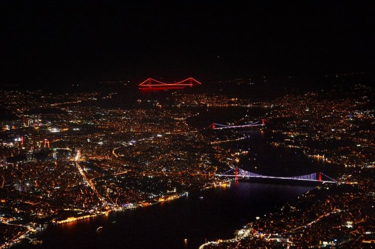 İstanbul'da Gece ve Köprüler