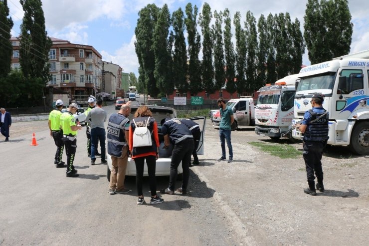 Kars’ta Polis Uygulaması