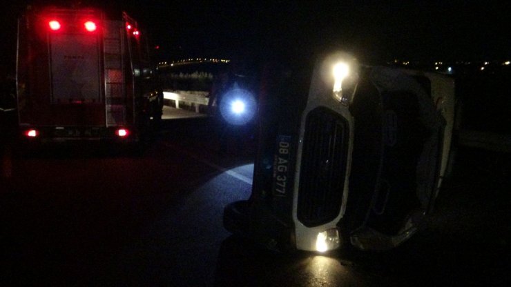 Kars'ta Ambulans Kazası: 3 Yaralı