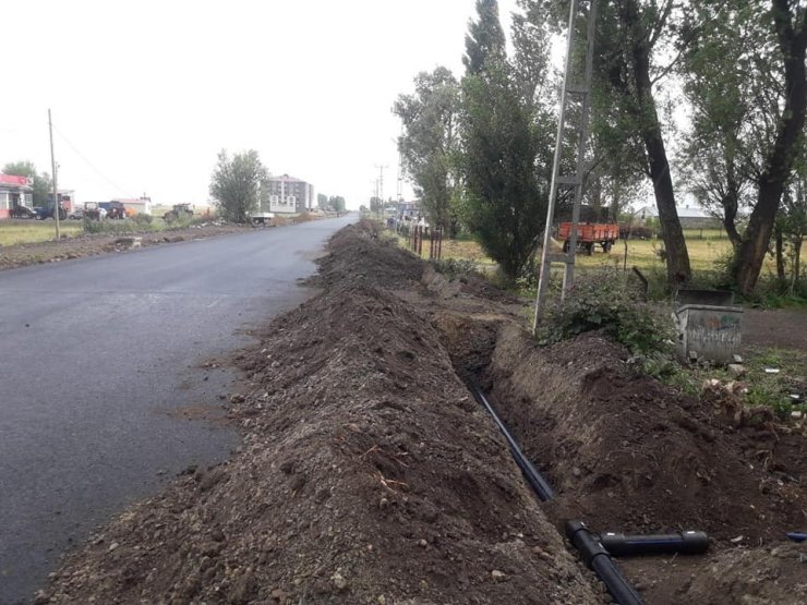 Arpaçay’da Yol ve Alt Yapı Çalışmaları Durdu