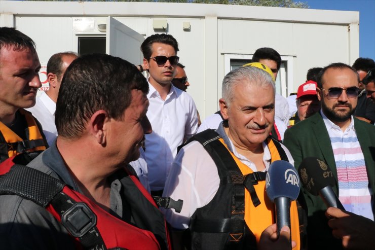 Binali Yıldırım Erzincan'da Rafting Yaptı