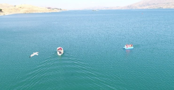 Hazar, Akdeniz ve Ege Sahillerini Aratmıyor