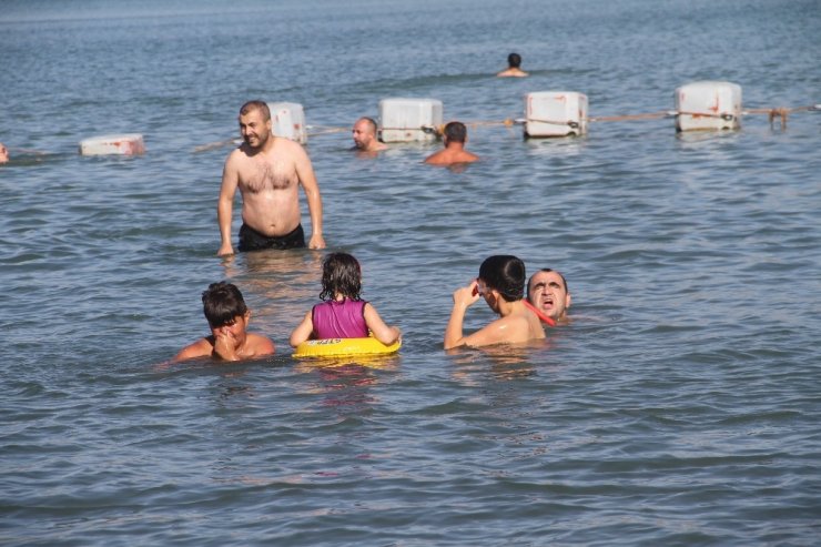 Hazar, Akdeniz ve Ege Sahillerini Aratmıyor