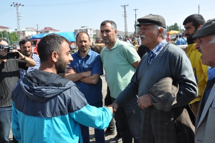 'Kurban Pazarı'nda Yoğunluk Yaşanıyor