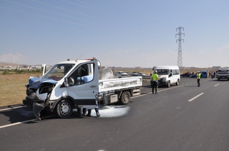 Kars’ta Trafik Kazası: 2 Yaralı